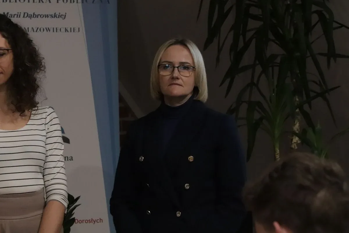 "Czytanie jest modne" po raz ósmy w ostrowskiej bibliotece (zdjęcia)