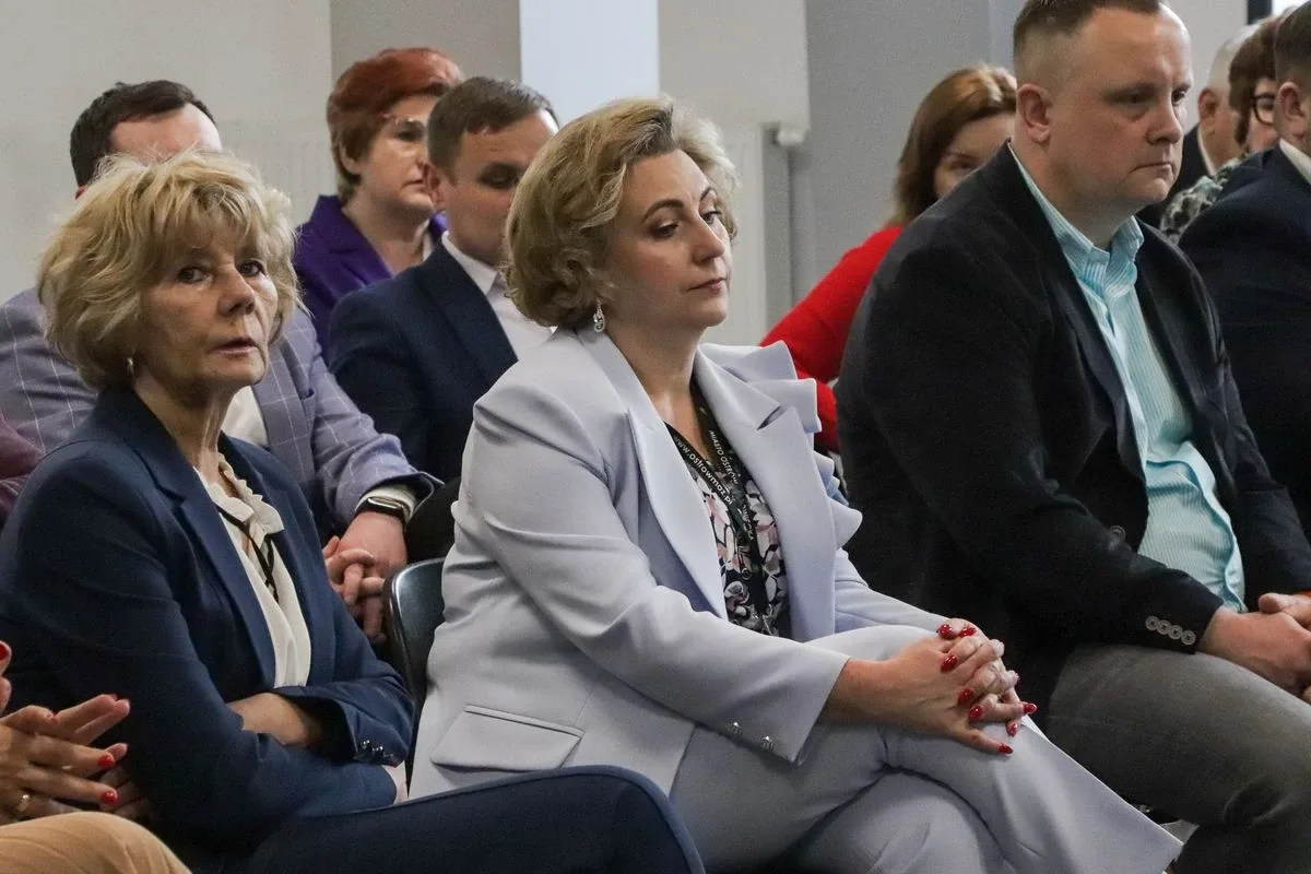 Ostrów Mazowiecka na mapie samorządowych debat. Spotkanie w ramach inicjatywy "Samorządy Naprzód" (zdjęcia)