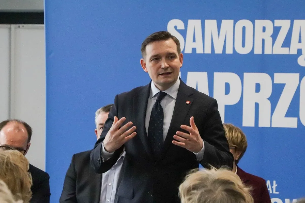 Ostrów Mazowiecka na mapie samorządowych debat. Spotkanie w ramach inicjatywy "Samorządy Naprzód" (zdjęcia)