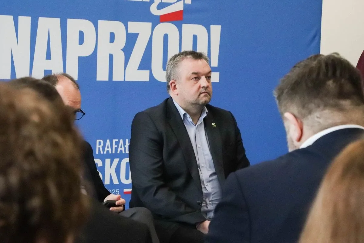 Ostrów Mazowiecka na mapie samorządowych debat. Spotkanie w ramach inicjatywy "Samorządy Naprzód" (zdjęcia)