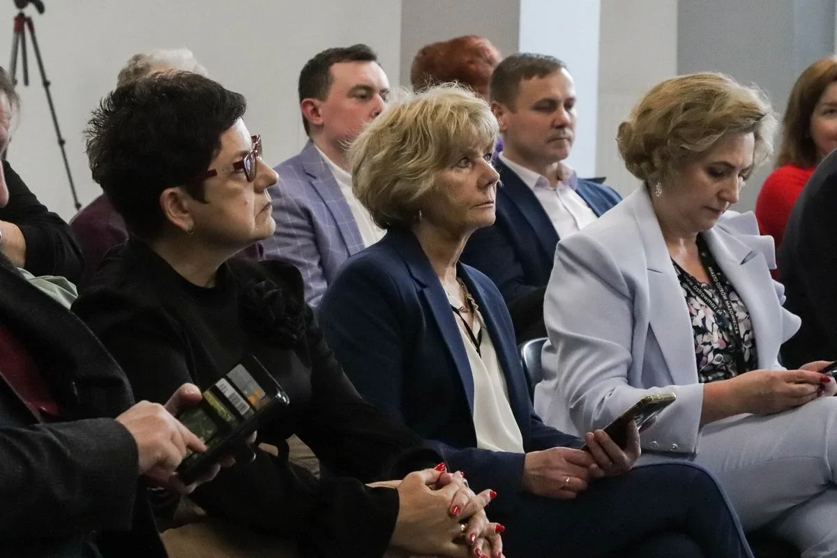 Ostrów Mazowiecka na mapie samorządowych debat. Spotkanie w ramach inicjatywy "Samorządy Naprzód" (zdjęcia)