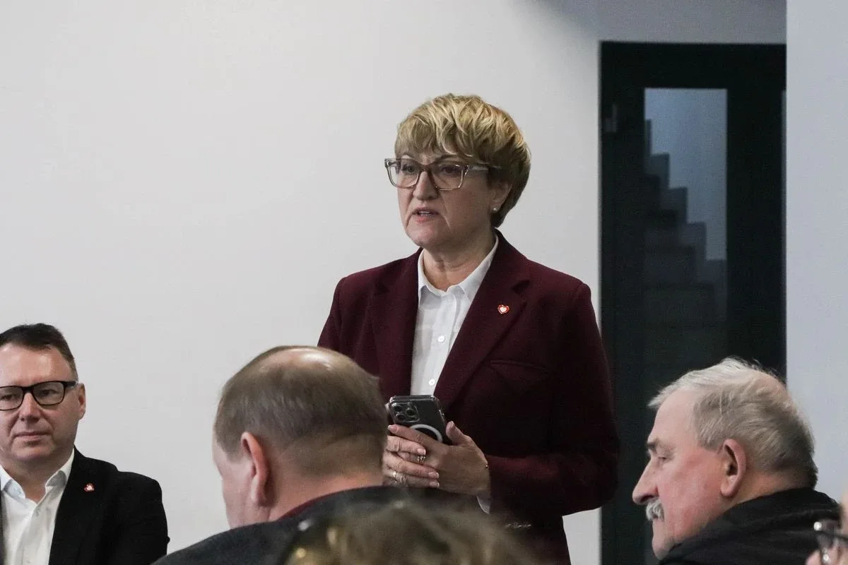 Ostrów Mazowiecka na mapie samorządowych debat. Spotkanie w ramach inicjatywy "Samorządy Naprzód" (zdjęcia)