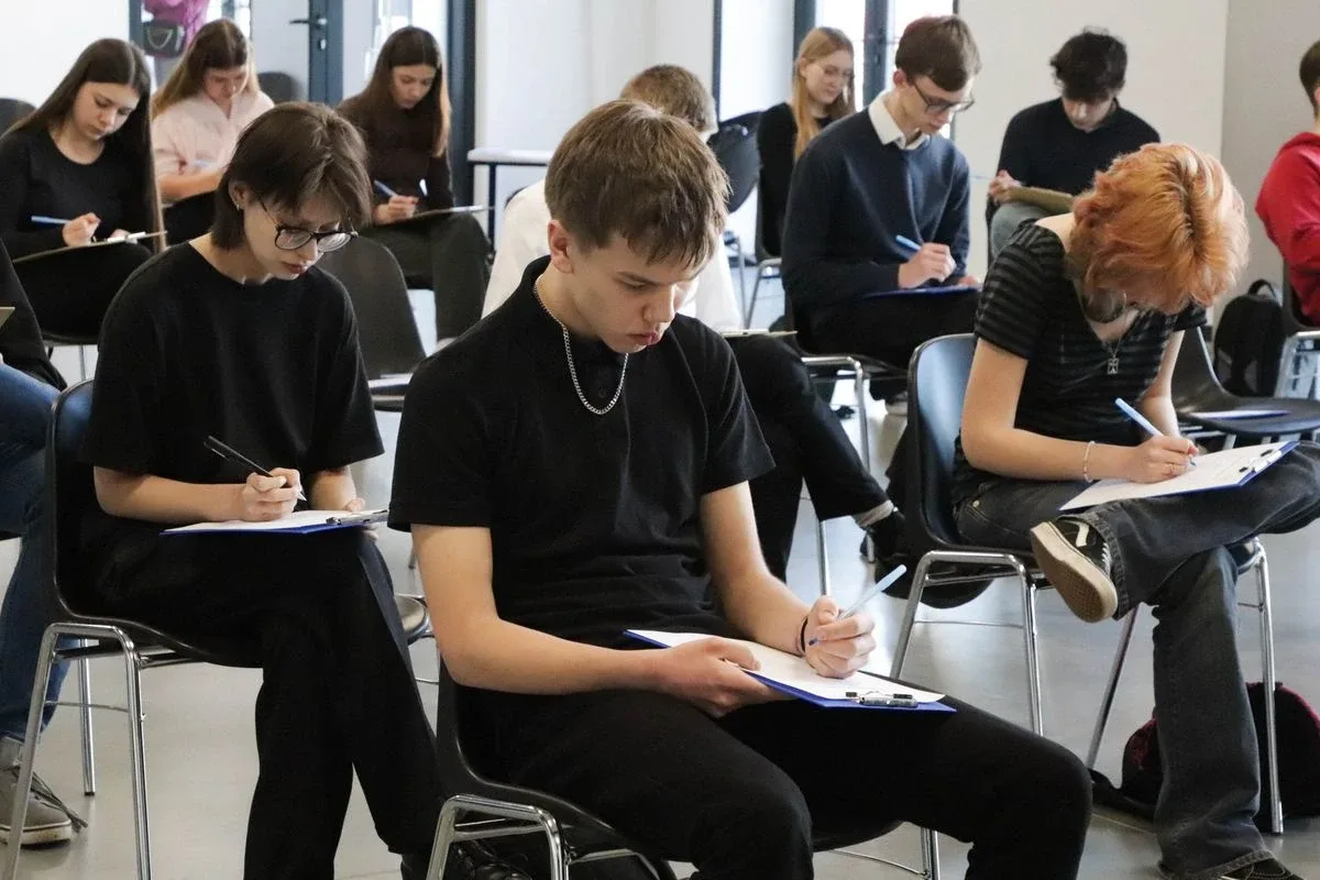 Ostrowskie Dyktando to było prawdziwe wyzwanie dla miłośników ortografii (zdjęcia)