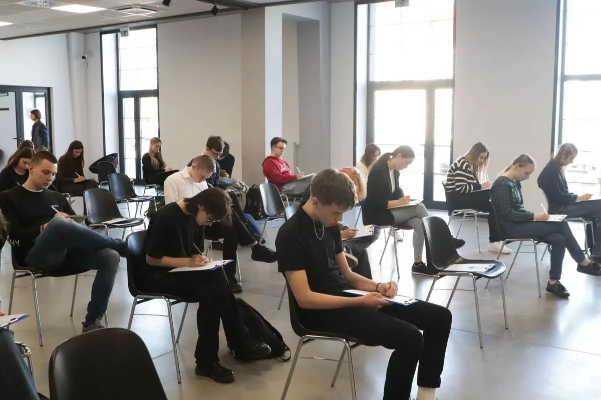 Ostrowskie Dyktando to było prawdziwe wyzwanie dla miłośników ortografii (zdjęcia)