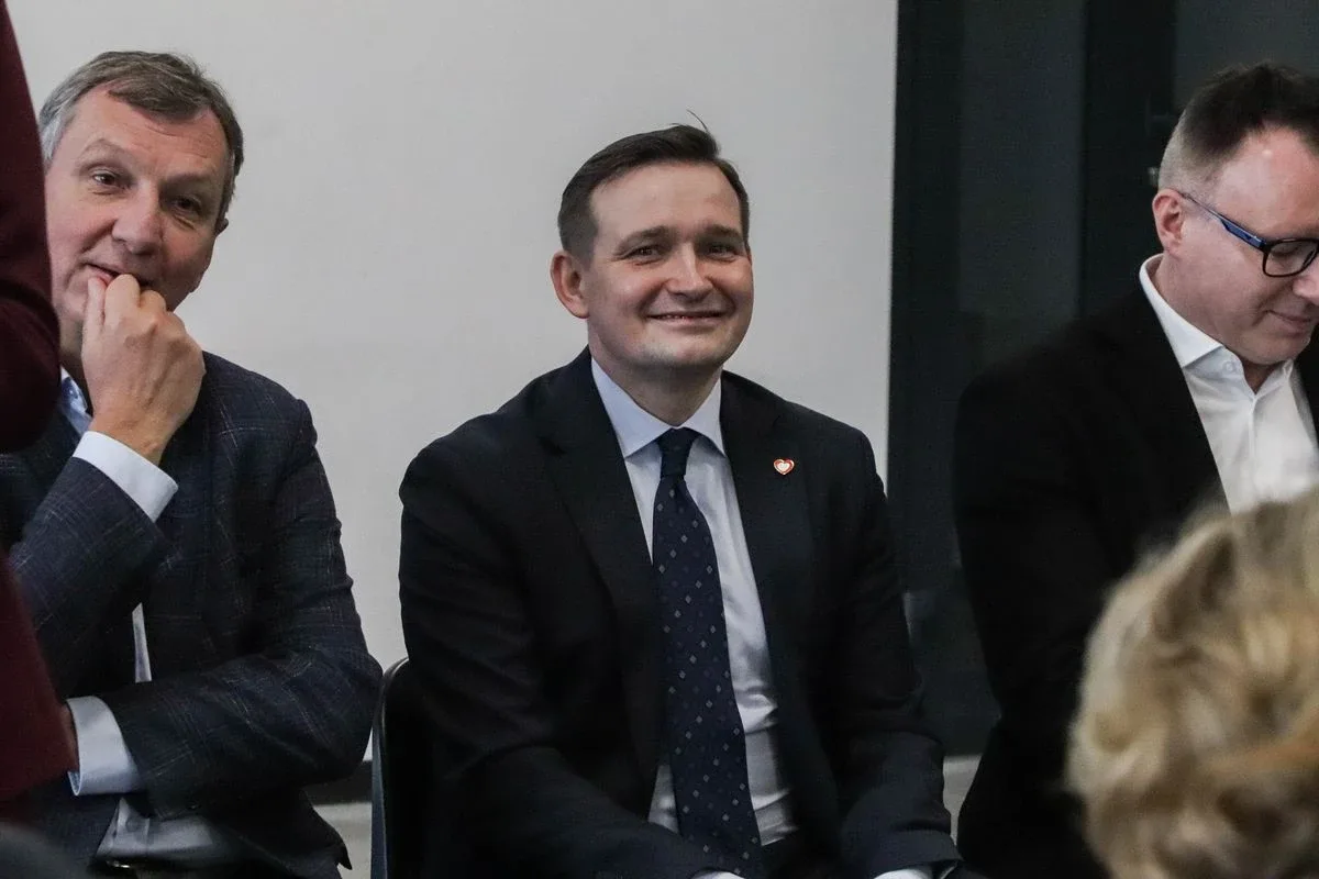 Ostrów Mazowiecka na mapie samorządowych debat. Spotkanie w ramach inicjatywy "Samorządy Naprzód" (zdjęcia)