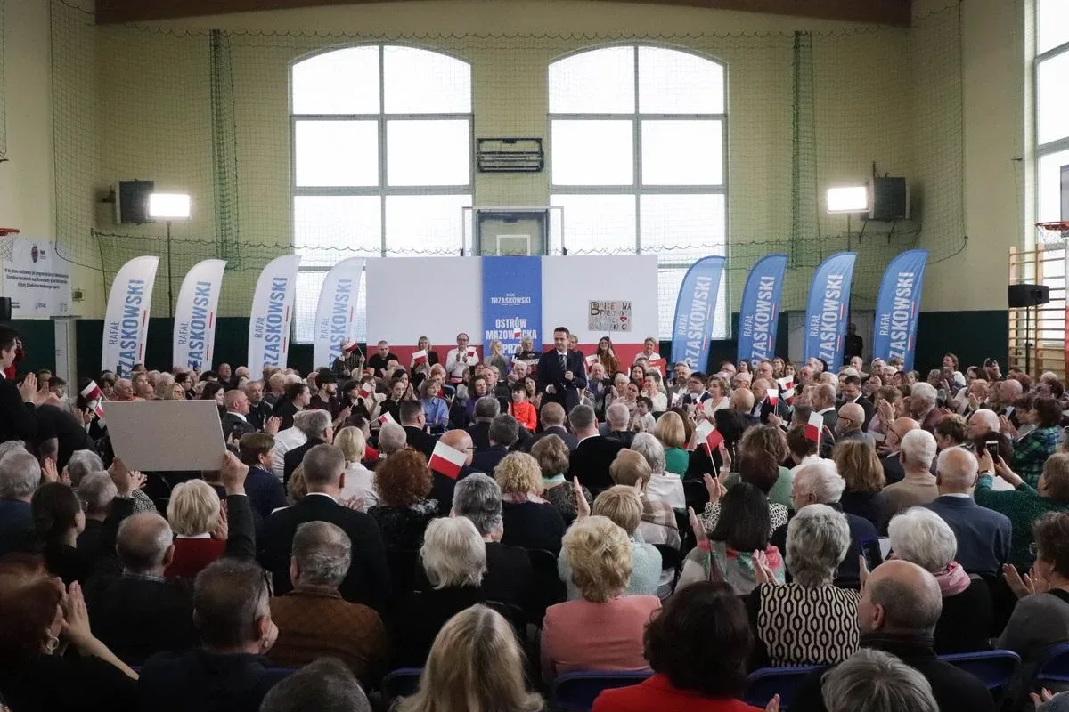 Spotkanie z Rafałem Trzaskowskim. Mocna deklaracja burmistrza: "Pójdziemy za tobą w ogień" (zdjęcia, wideo)
