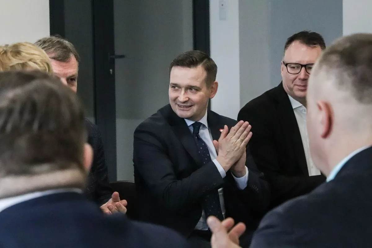 Ostrów Mazowiecka na mapie samorządowych debat. Spotkanie w ramach inicjatywy "Samorządy Naprzód" (zdjęcia)