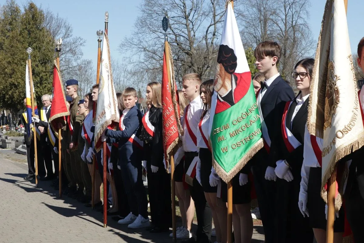 85 lat od Zbrodni Katyńskiej. Wzruszające uroczystości połączyły pokolenia w hołdzie bohaterom (zdjęcia)