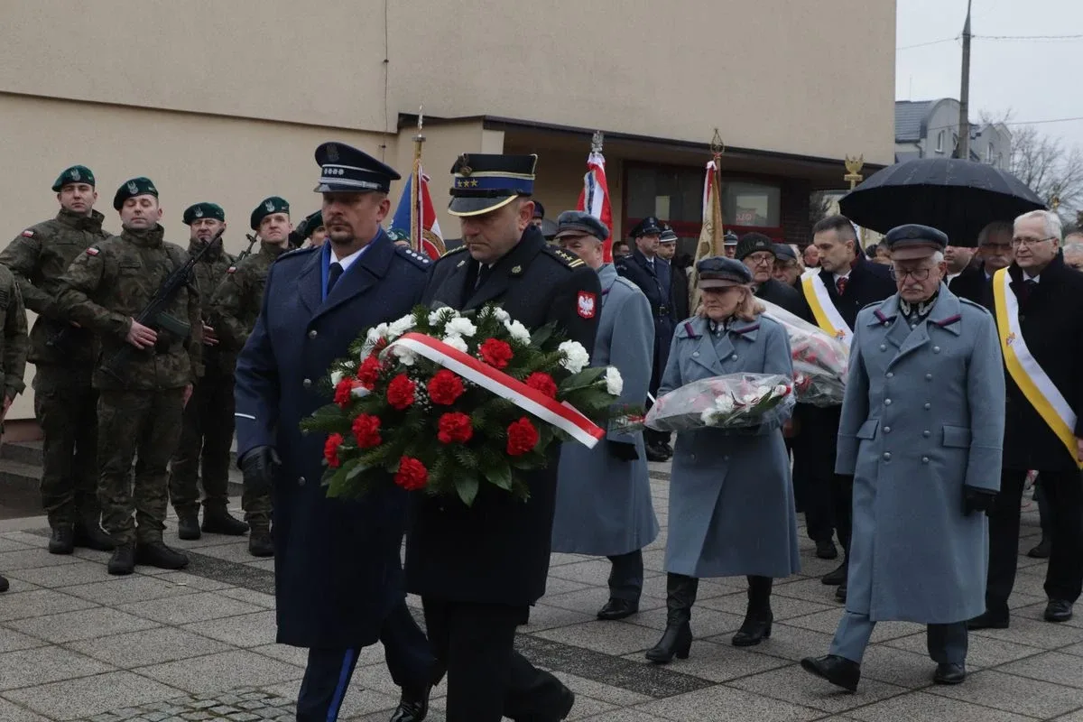 Narodowy Dzień Pamięci Żołnierzy Wyklętych w Ostrowi Mazowieckiej (zdjęcia, wideo)
