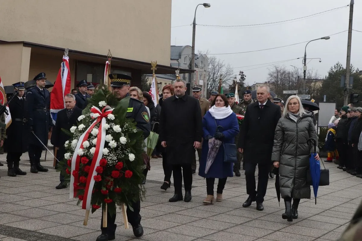 Narodowy Dzień Pamięci Żołnierzy Wyklętych w Ostrowi Mazowieckiej (zdjęcia, wideo)