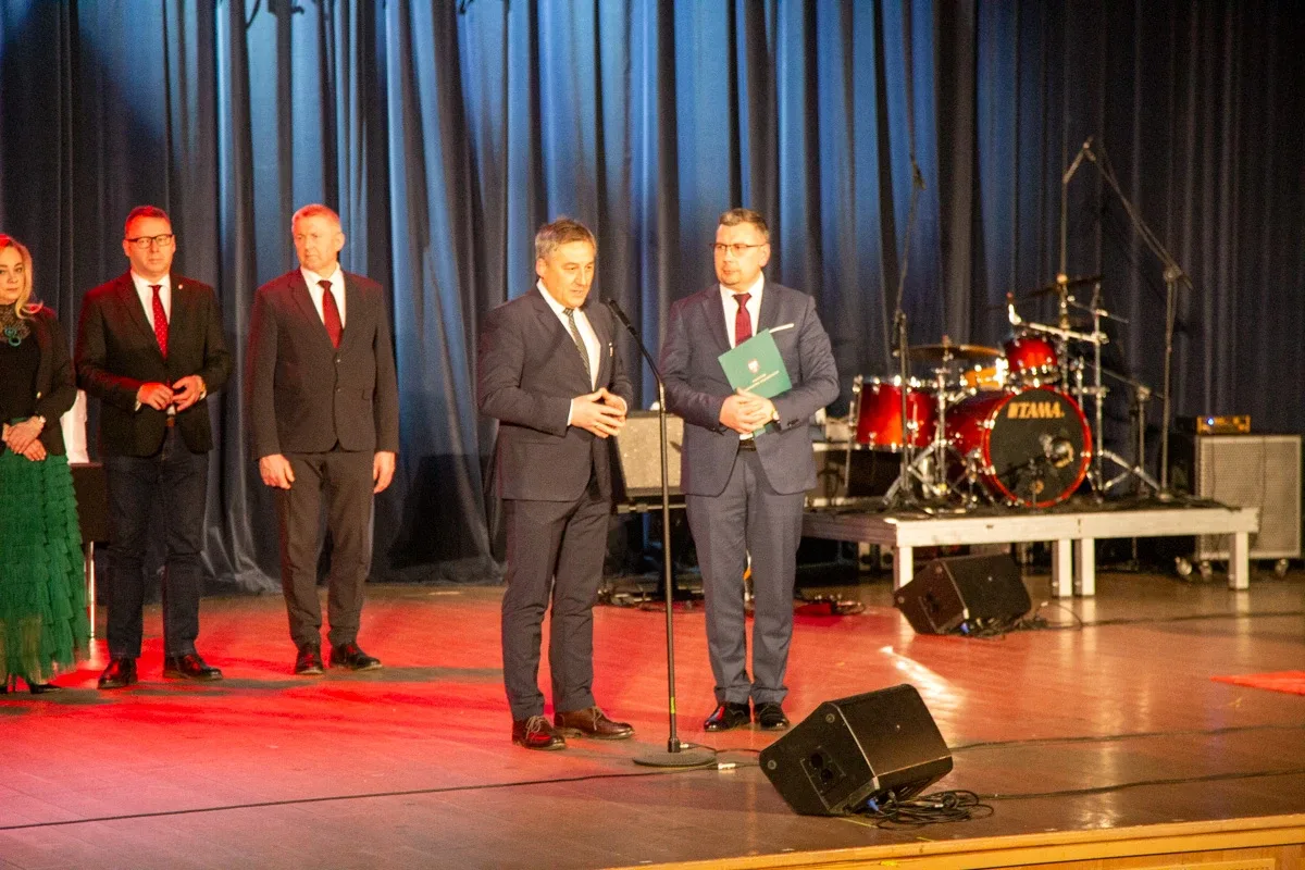 Sportowiec Roku 2024. Ostrów Mazowiecka wspiera sportowe talenty (zdjęcia, wideo)