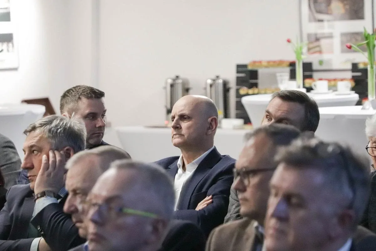 Biznesowa debata w Ostrowi Mazowieckiej. Gościem był Ryszard Petru (zdjęcia)
