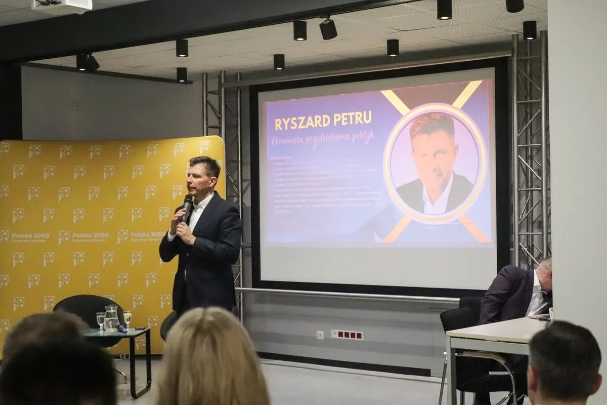 Biznesowa debata w Ostrowi Mazowieckiej. Gościem był Ryszard Petru (zdjęcia)