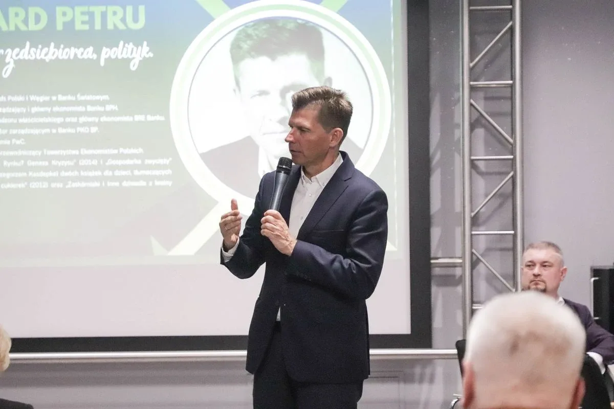 Biznesowa debata w Ostrowi Mazowieckiej. Gościem był Ryszard Petru (zdjęcia)