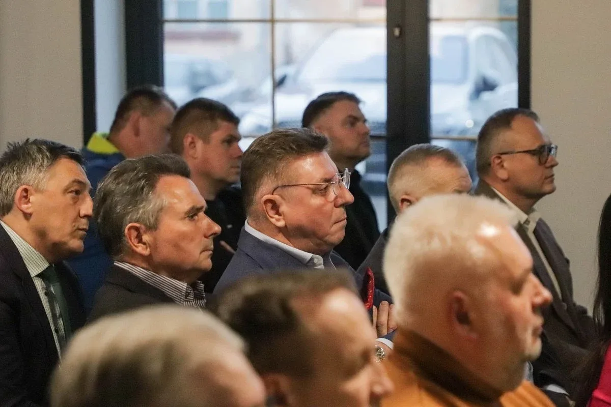 Biznesowa debata w Ostrowi Mazowieckiej. Gościem był Ryszard Petru (zdjęcia)