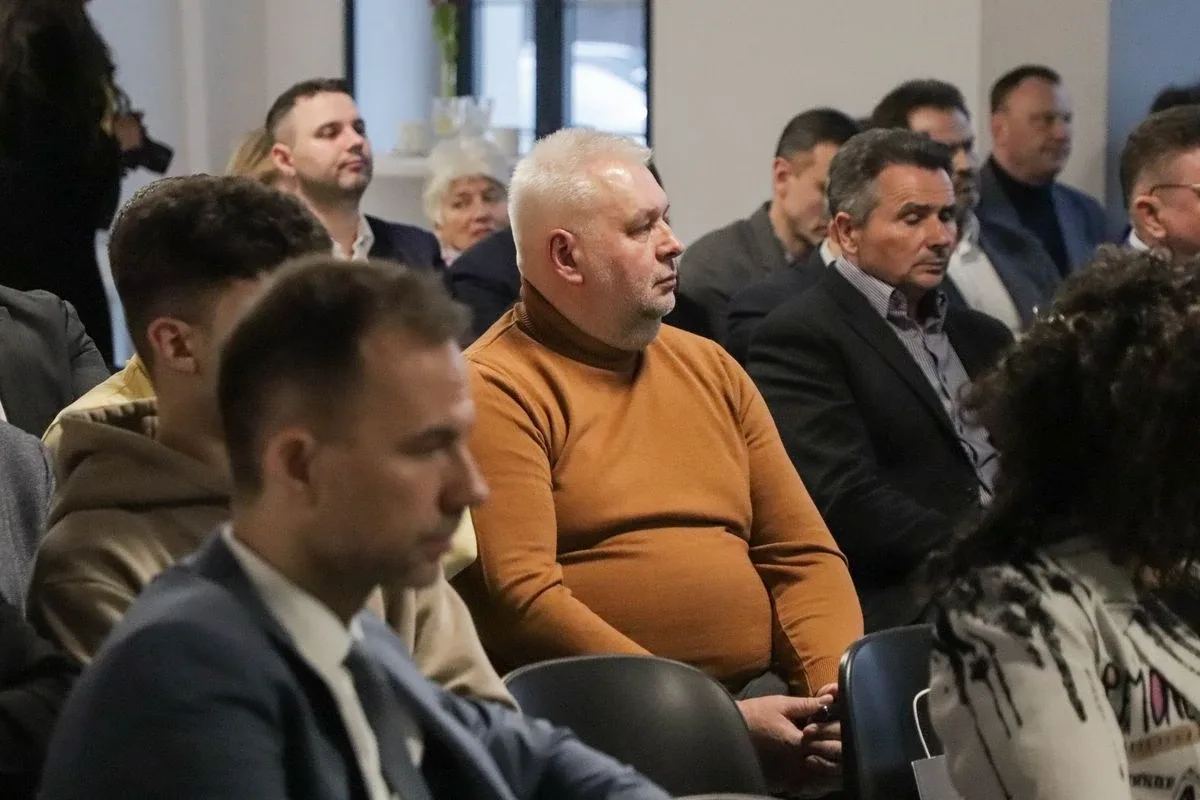 Biznesowa debata w Ostrowi Mazowieckiej. Gościem był Ryszard Petru (zdjęcia)