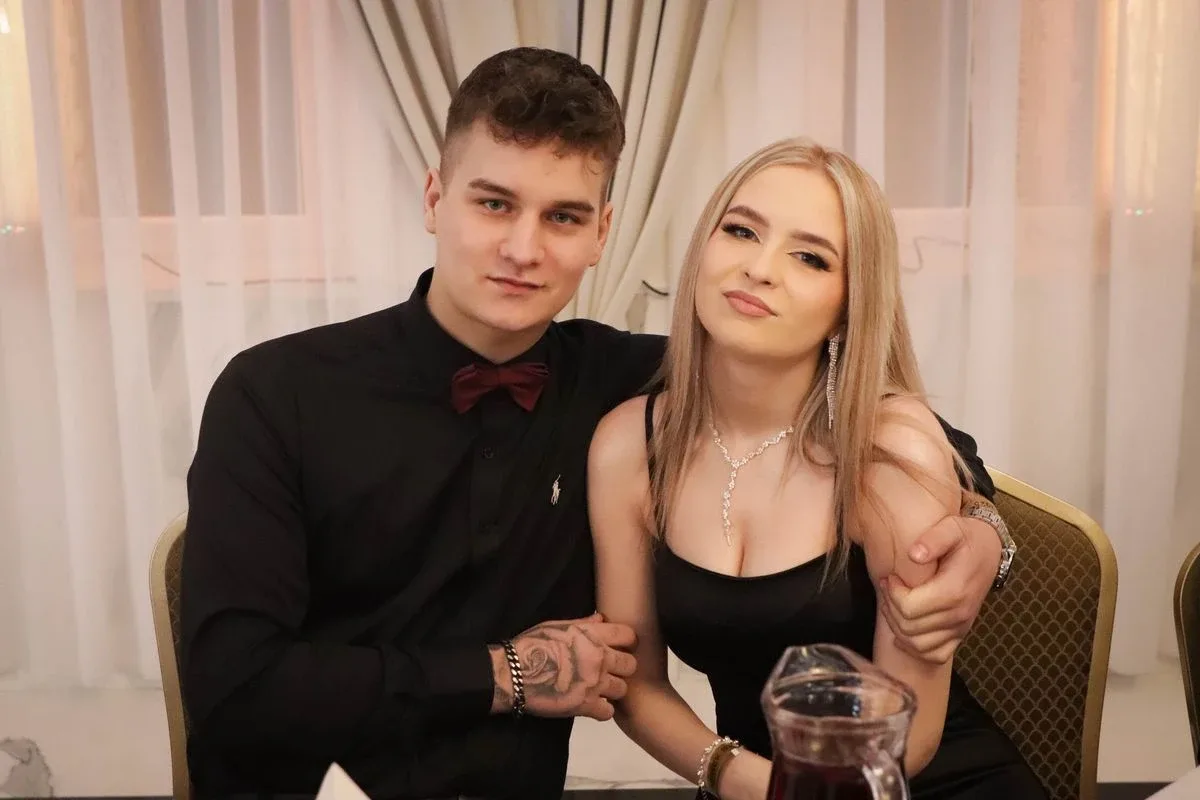 Maturzyści "Rubinka" bawią się na balu w Maciejowej Chacie (zdjęcia, wideo)