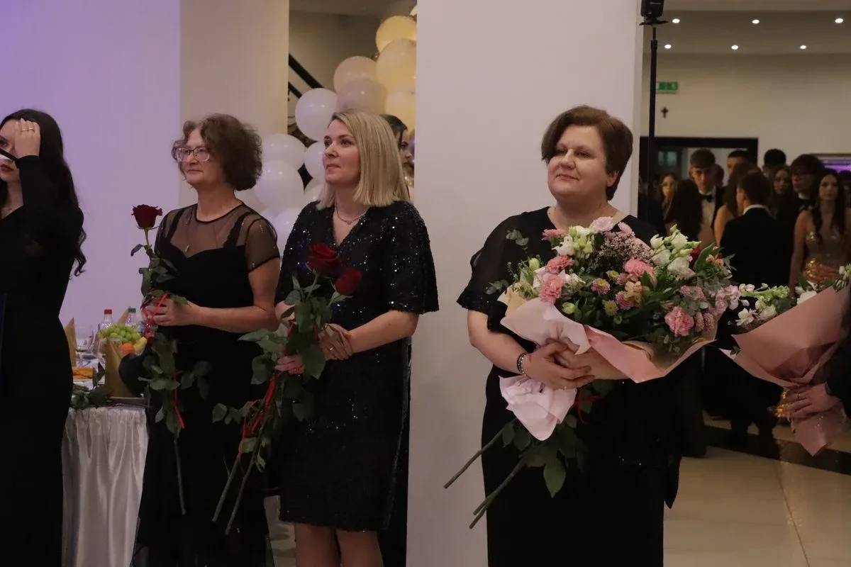 Studniówka uczniów "Koperniczka" w Tango. Niezapomniana noc maturzystów (zdjęcia, wideo)