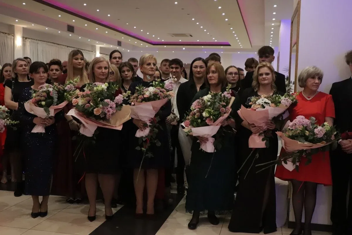 Studniówka uczniów "Koperniczka" w Tango. Niezapomniana noc maturzystów (zdjęcia, wideo)