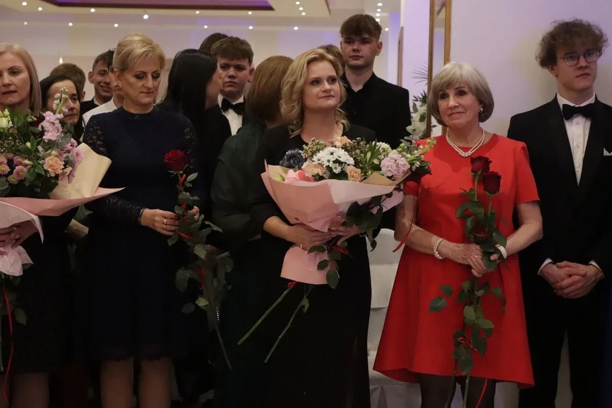 Studniówka uczniów "Koperniczka" w Tango. Niezapomniana noc maturzystów (zdjęcia, wideo)