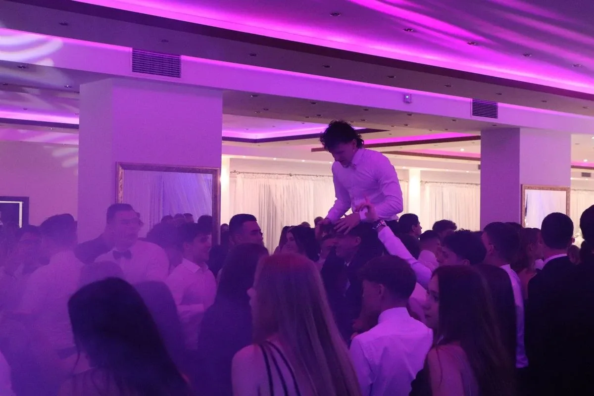 Studniówka uczniów "Koperniczka" w Tango. Niezapomniana noc maturzystów (zdjęcia, wideo)