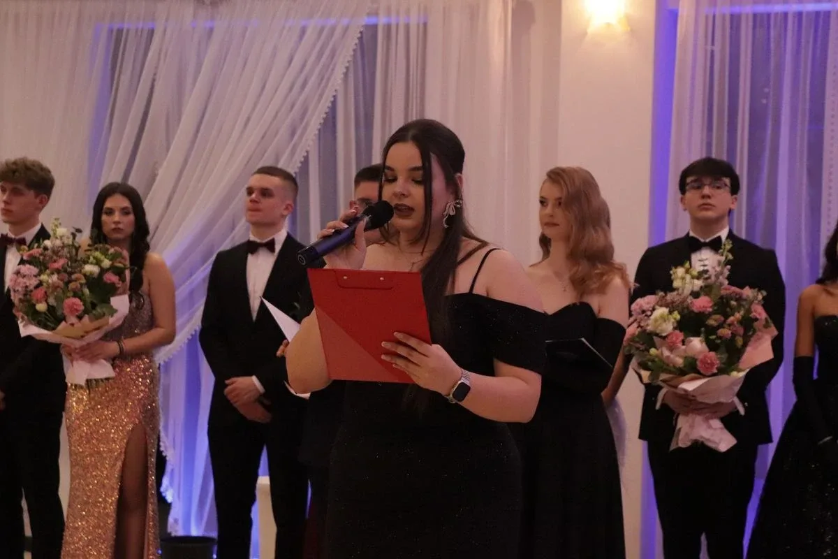 Studniówka uczniów "Koperniczka" w Tango. Niezapomniana noc maturzystów (zdjęcia, wideo)