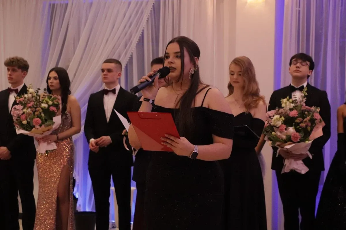 Studniówka uczniów "Koperniczka" w Tango. Niezapomniana noc maturzystów (zdjęcia, wideo)