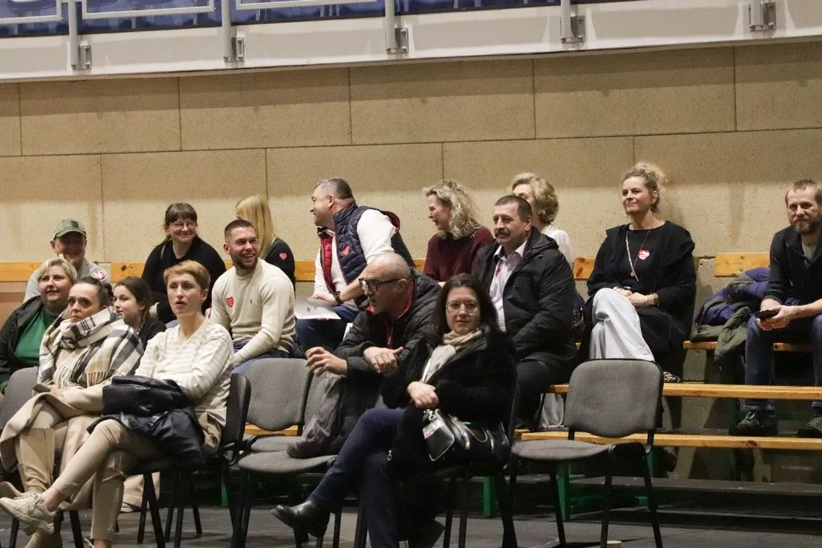 Światełko do nieba i wielkie serca mieszkańców Ostrowi Mazowieckiej. Pobiliśmy rekord! (zdjęcia, wideo)
