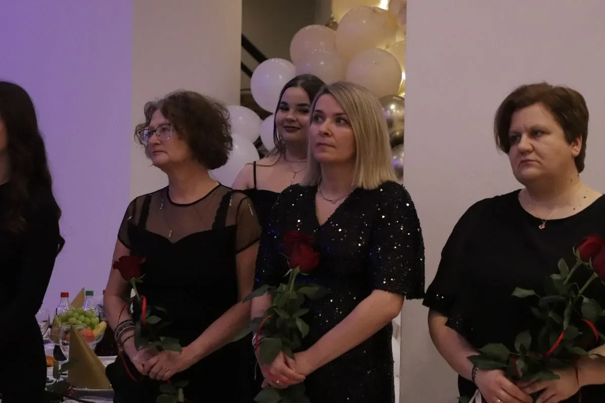 Studniówka uczniów "Koperniczka" w Tango. Niezapomniana noc maturzystów (zdjęcia, wideo)