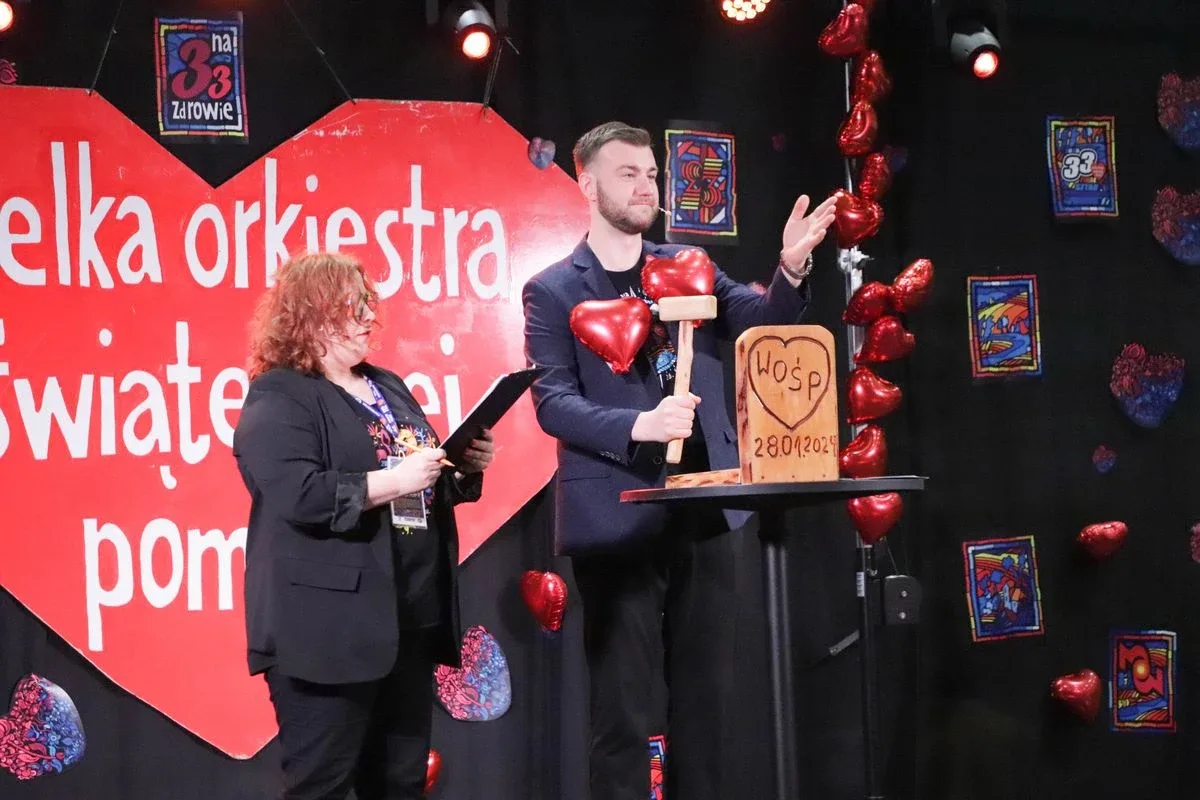 Światełko do nieba i wielkie serca mieszkańców Ostrowi Mazowieckiej. Pobiliśmy rekord! (zdjęcia, wideo)