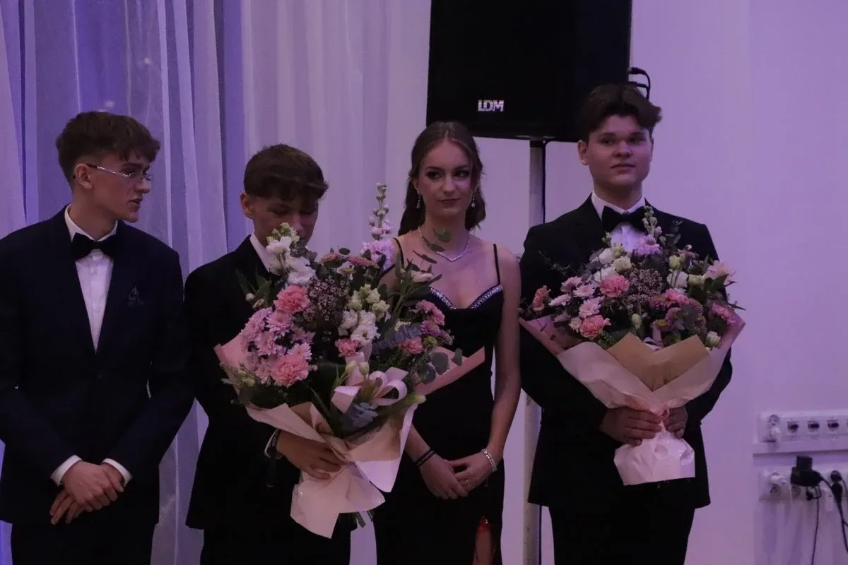 Studniówka uczniów "Koperniczka" w Tango. Niezapomniana noc maturzystów (zdjęcia, wideo)