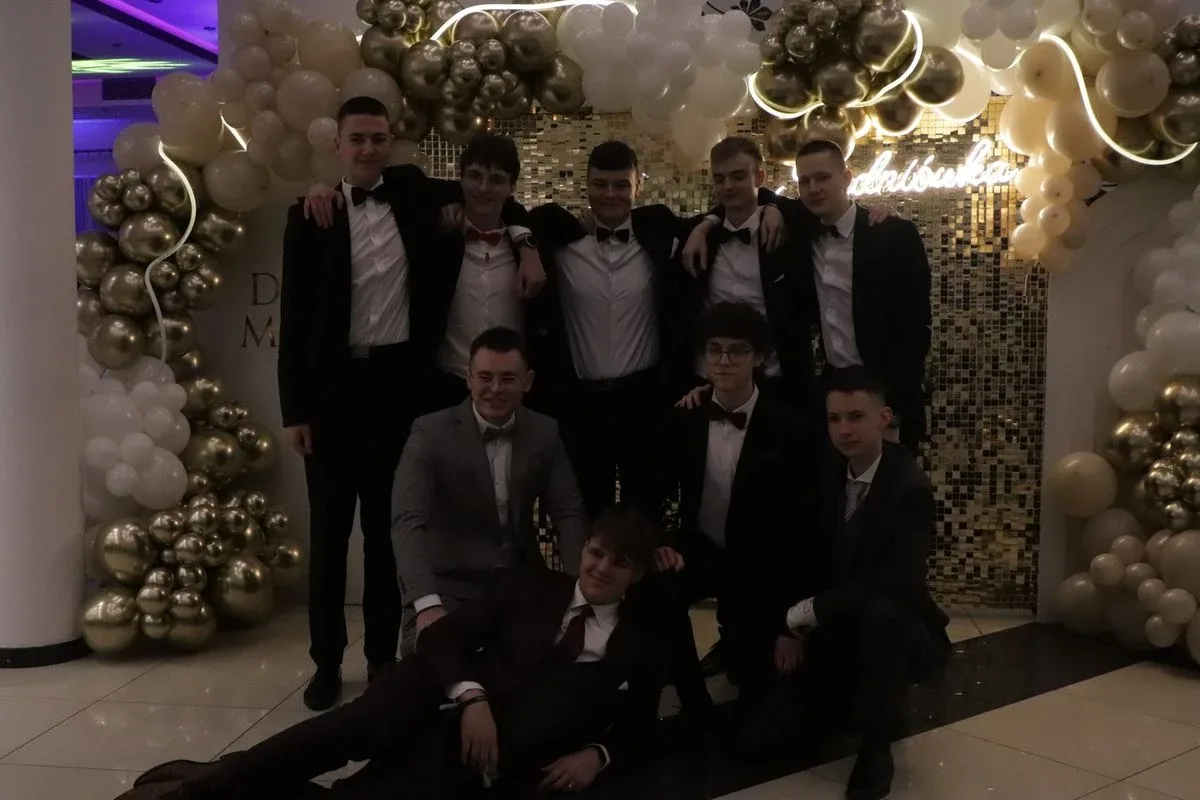 Studniówka uczniów "Koperniczka" w Tango. Niezapomniana noc maturzystów (zdjęcia, wideo)