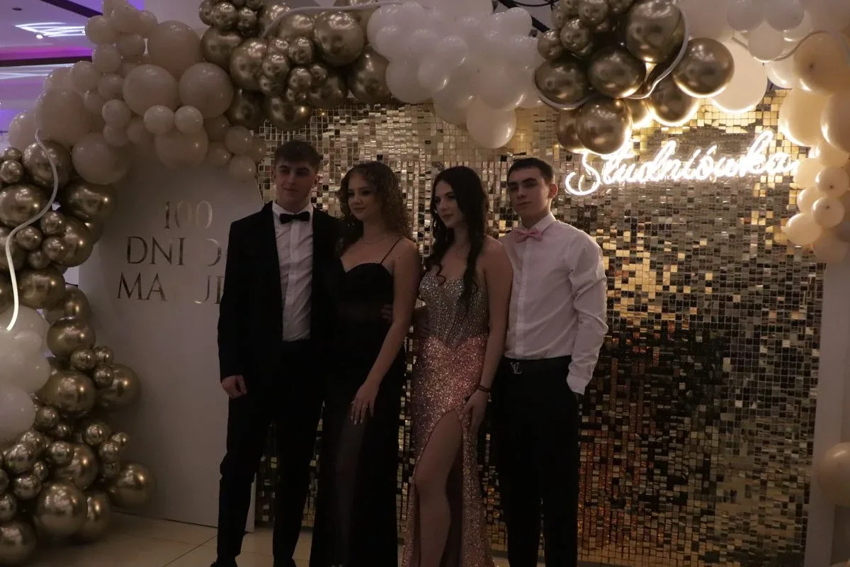 Studniówka uczniów "Koperniczka" w Tango. Niezapomniana noc maturzystów (zdjęcia, wideo)