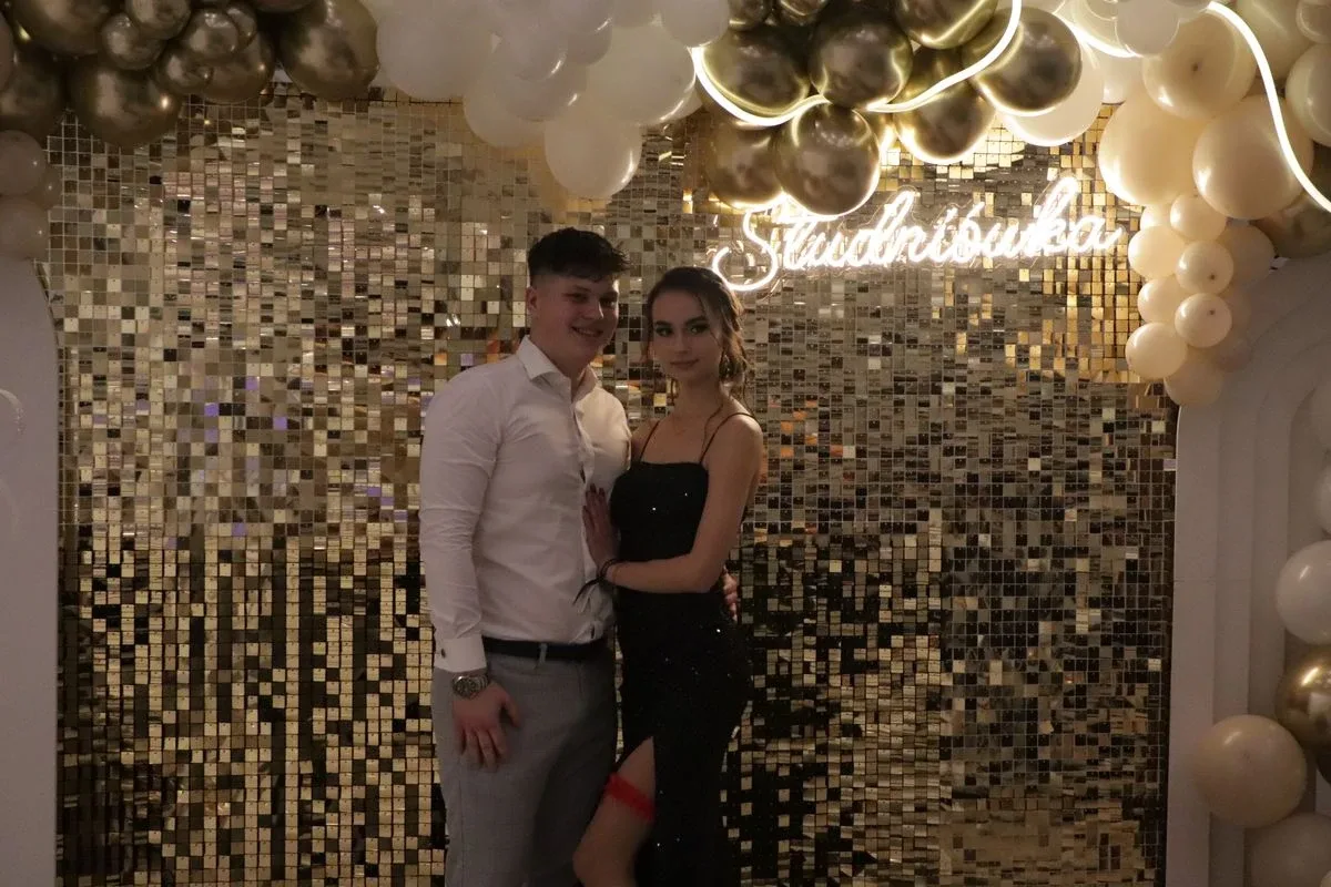 Studniówka uczniów "Koperniczka" w Tango. Niezapomniana noc maturzystów (zdjęcia, wideo)