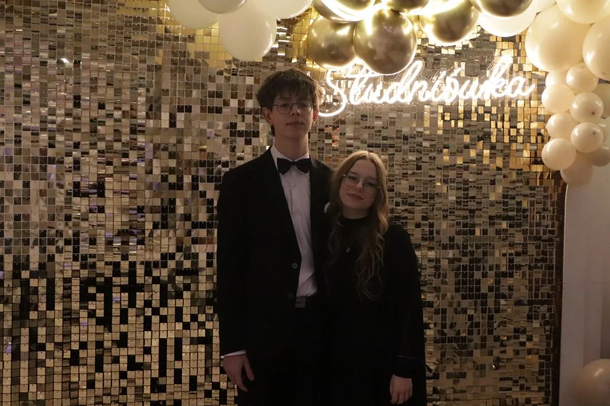 Studniówka uczniów "Koperniczka" w Tango. Niezapomniana noc maturzystów (zdjęcia, wideo)