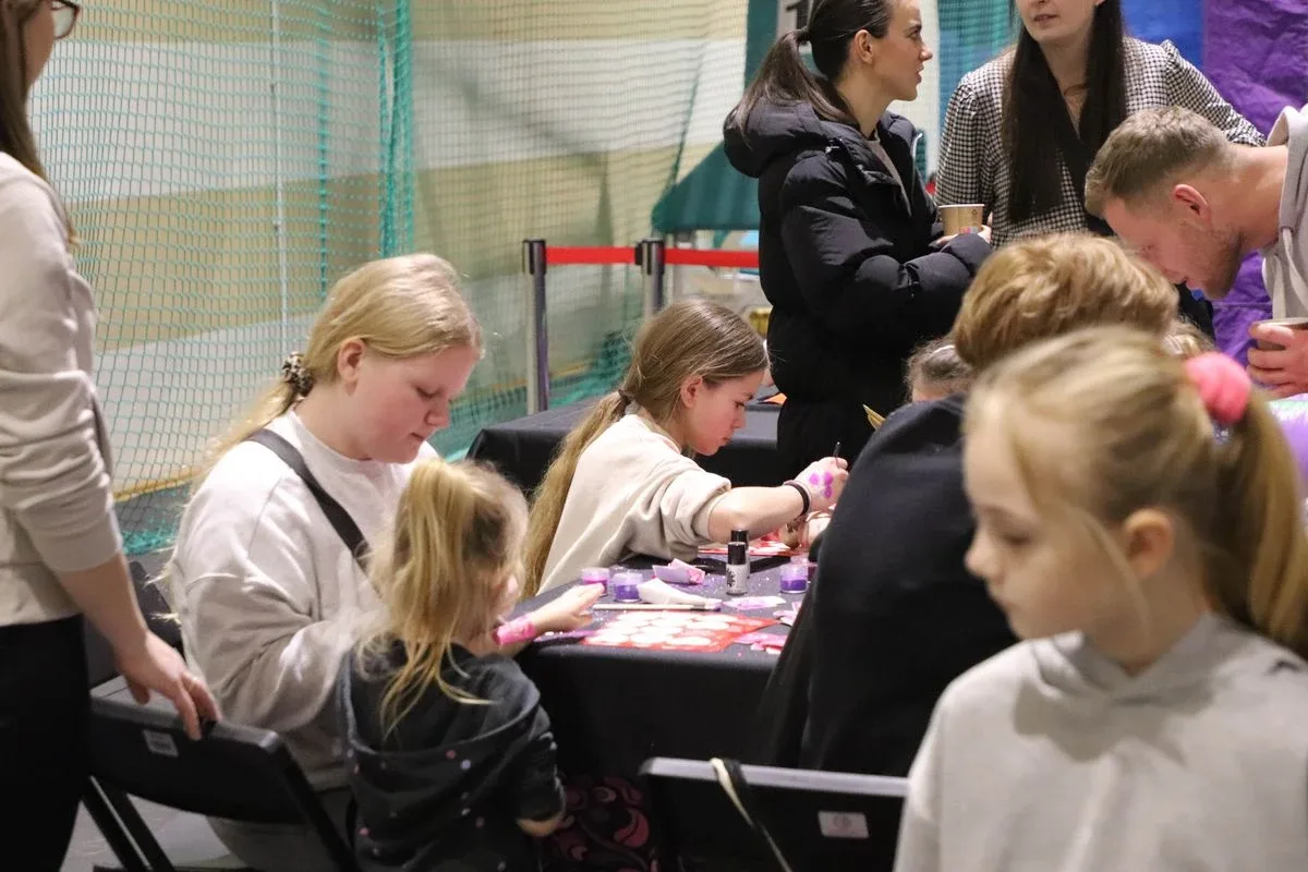 Światełko do nieba i wielkie serca mieszkańców Ostrowi Mazowieckiej. Pobiliśmy rekord! (zdjęcia, wideo)