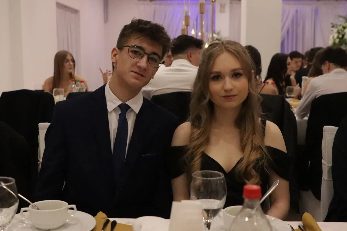 Studniówka uczniów "Koperniczka" w Tango. Niezapomniana noc maturzystów (zdjęcia, wideo)