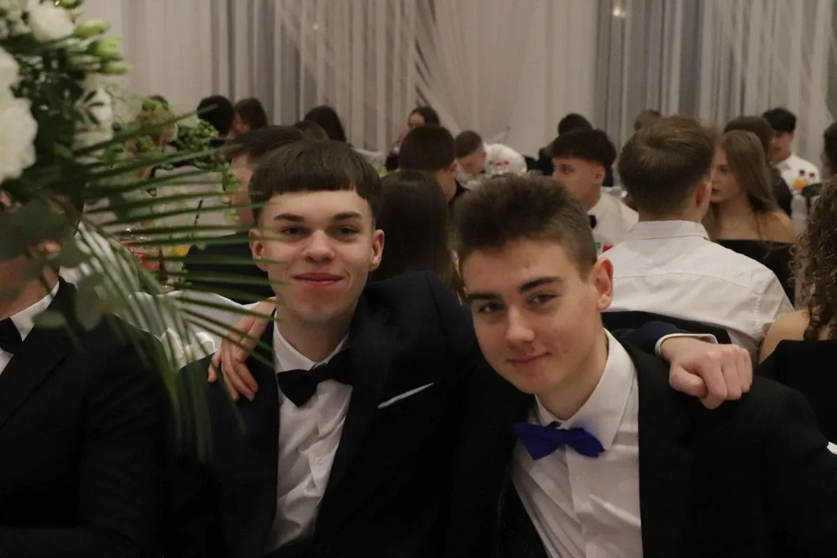 Studniówka uczniów "Koperniczka" w Tango. Niezapomniana noc maturzystów (zdjęcia, wideo)