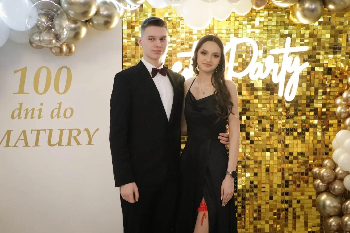 Maturzyści "Rubinka" bawią się na balu w Maciejowej Chacie (zdjęcia, wideo)