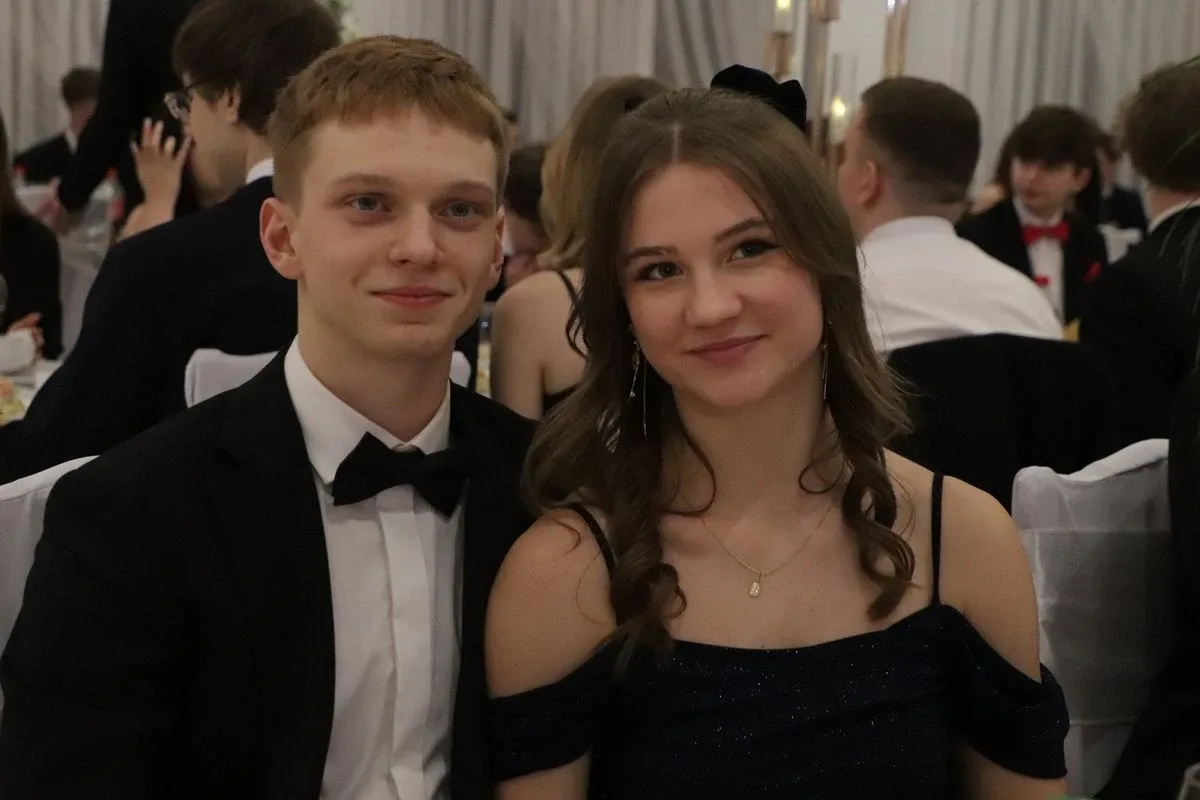 Studniówka uczniów "Koperniczka" w Tango. Niezapomniana noc maturzystów (zdjęcia, wideo)