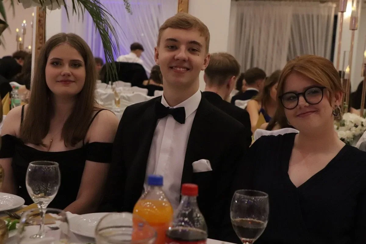 Studniówka uczniów "Koperniczka" w Tango. Niezapomniana noc maturzystów (zdjęcia, wideo)