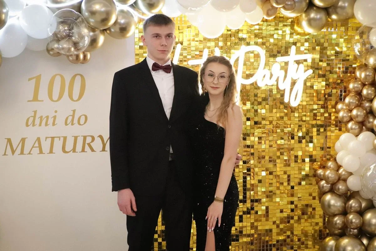 Maturzyści "Rubinka" bawią się na balu w Maciejowej Chacie (zdjęcia, wideo)