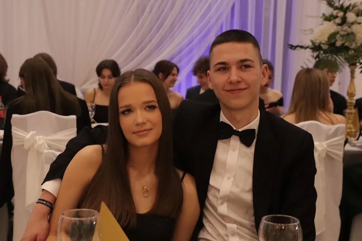 Studniówka uczniów "Koperniczka" w Tango. Niezapomniana noc maturzystów (zdjęcia, wideo)