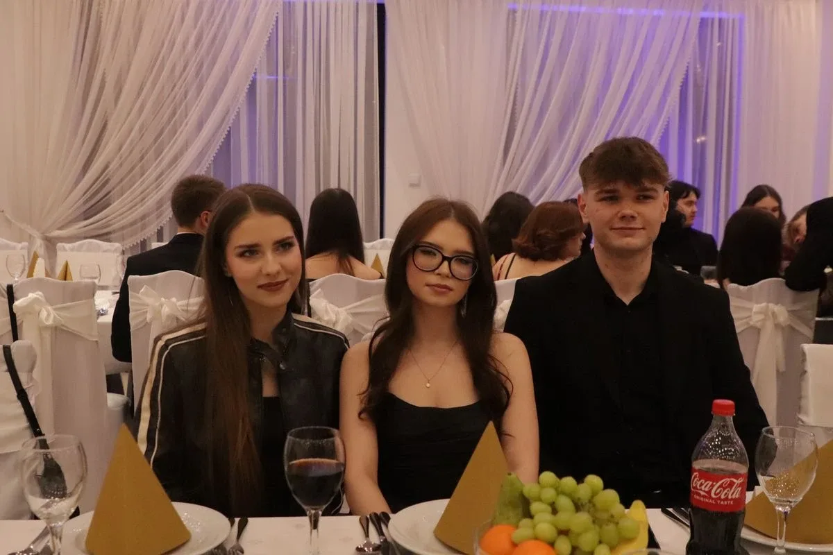 Studniówka uczniów "Koperniczka" w Tango. Niezapomniana noc maturzystów (zdjęcia, wideo)