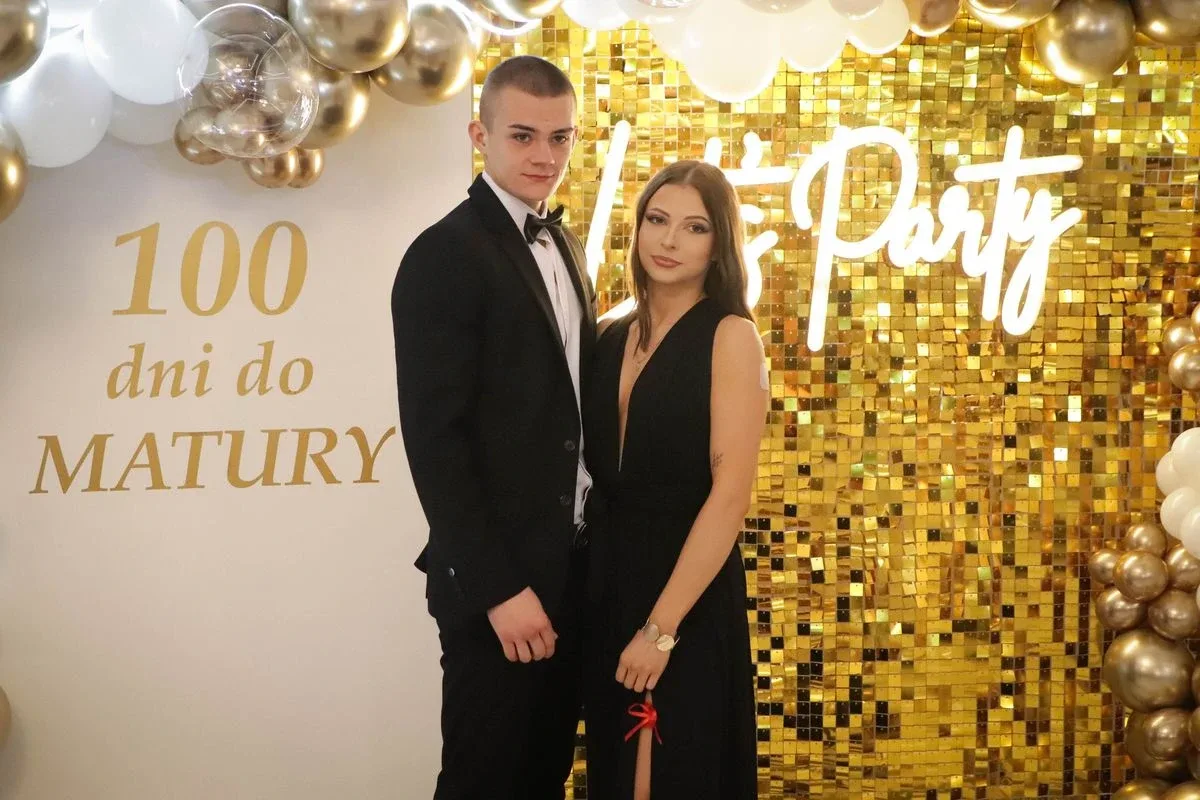 Maturzyści "Rubinka" bawią się na balu w Maciejowej Chacie (zdjęcia, wideo)