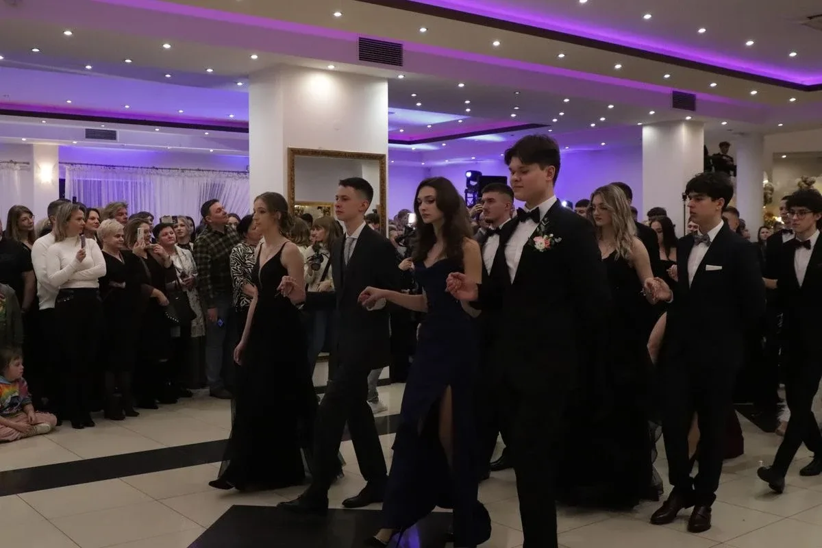Studniówka uczniów "Koperniczka" w Tango. Niezapomniana noc maturzystów (zdjęcia, wideo)