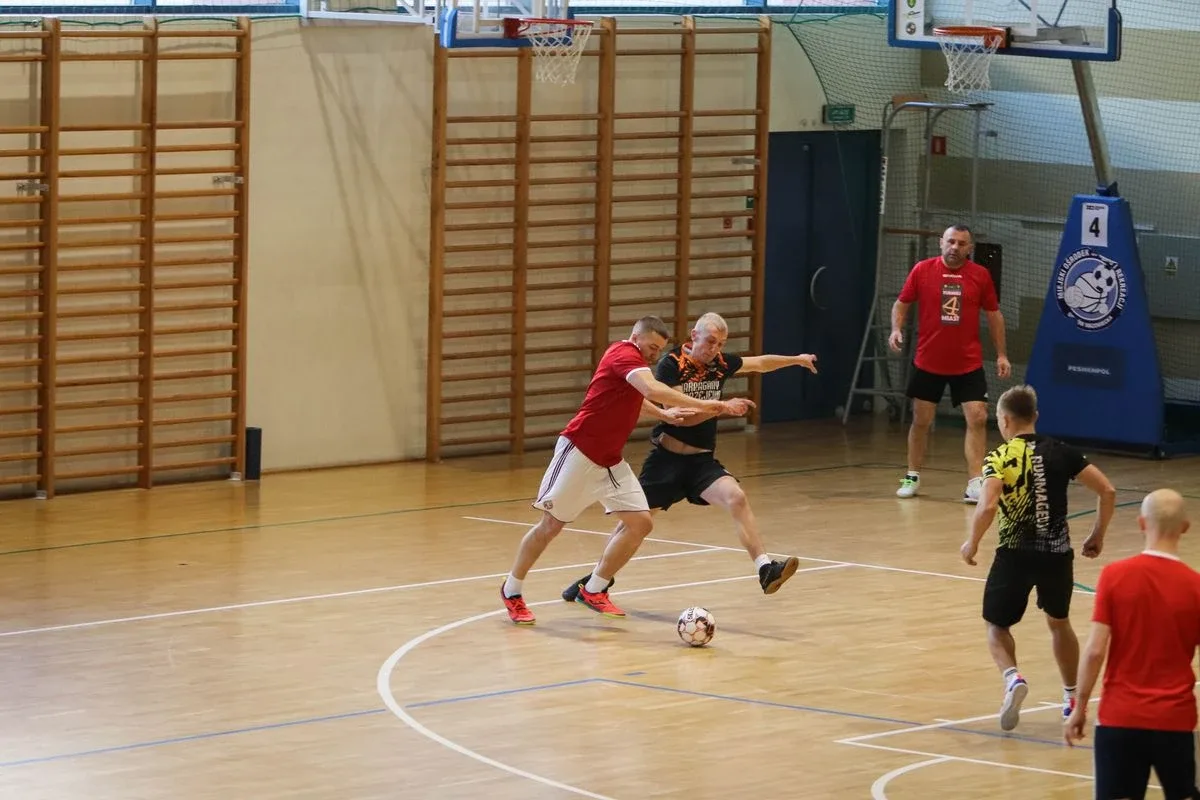 Turniej Mikołajów 2024. Piłkarski finał w wielkim stylu (zdjęcia)