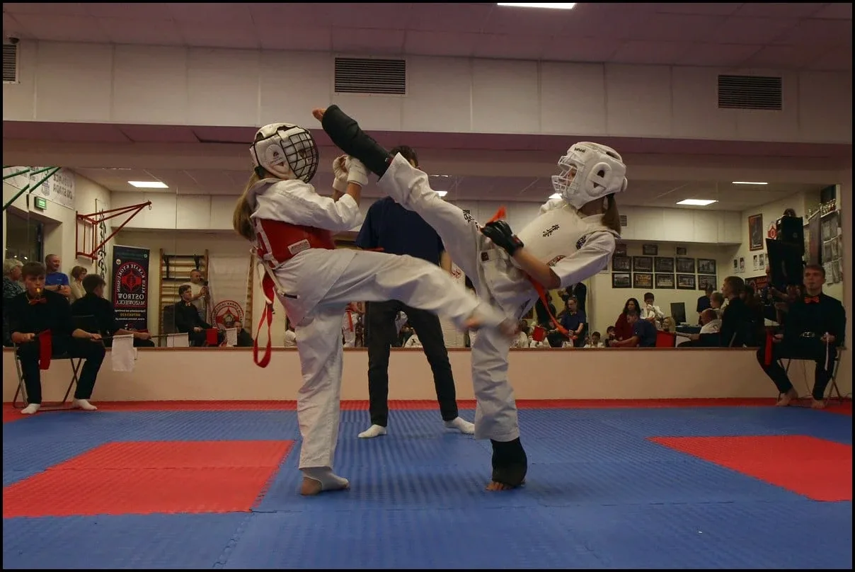 Turniej Mikołajkowy w Ostrowskim Klubie Karate Kyokushinkai (zdjęcia)