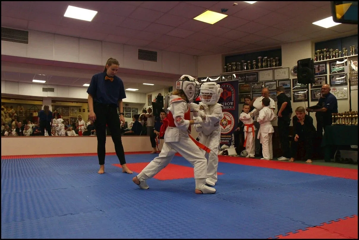 Turniej Mikołajkowy w Ostrowskim Klubie Karate Kyokushinkai (zdjęcia)