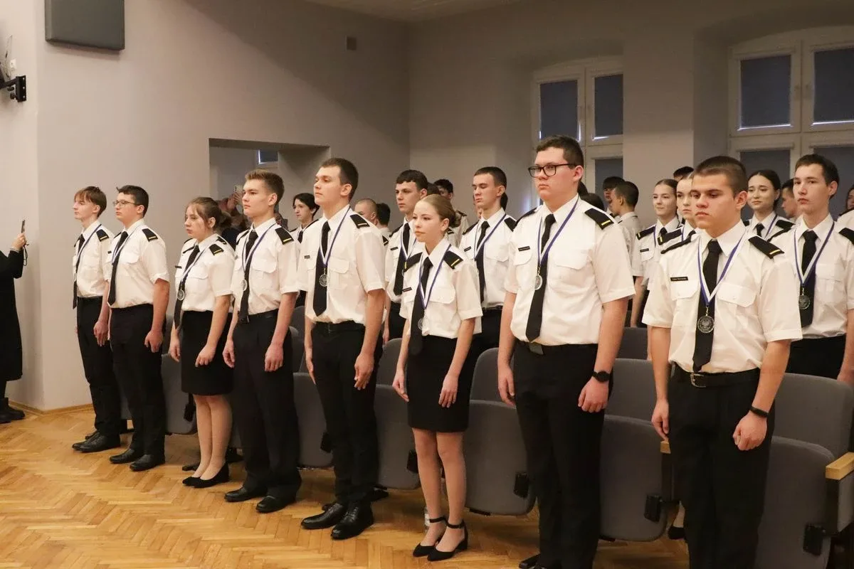 Uroczyste pasowanie pierwszoklasistów Technikum Lotniczego w Nagoszewie (zdjęcia)